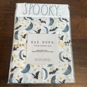New Rae Dunn Spooky  Halloween Twin Size Sheet Set Bats Moon Stars